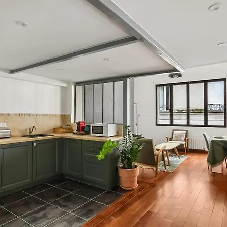 2bdr-8p Duplex - Pigalle-montmartre Lägenhet *